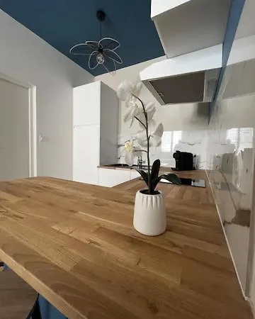 Studio Bleu דירה טרבה